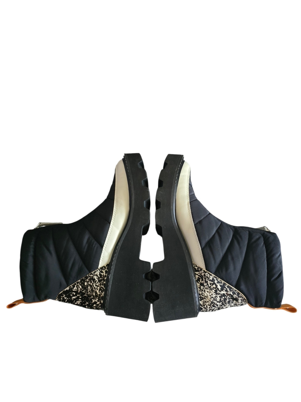 Dolce Vita Helki Women's Black and White Quilted Zip Front Boots | Size 8.5 - Picture 7 of 15